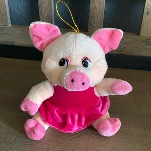 Stuffed piggy toy